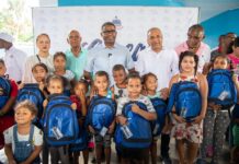 Propeep distribuye útiles escolares para apoyar estudiantes de diferentes zonas vulnerables del país