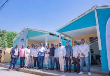 Propeep entrega dos viviendas a familias que las perdieron en un incendio en Haina